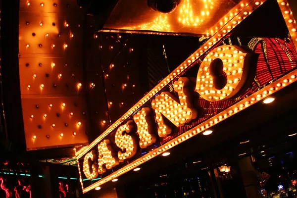 erek 44 mobile app interface showing casino games and sportsbook markets